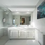 1104 First Line Golden Pool Apartment Marbella