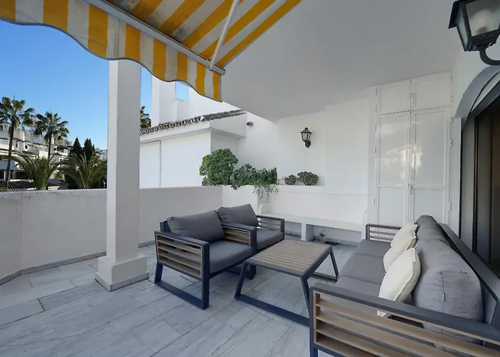 Apartment 1104 First Line Golden Pool Marbella