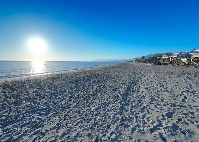 1104 First Line Golden Pool Apartment