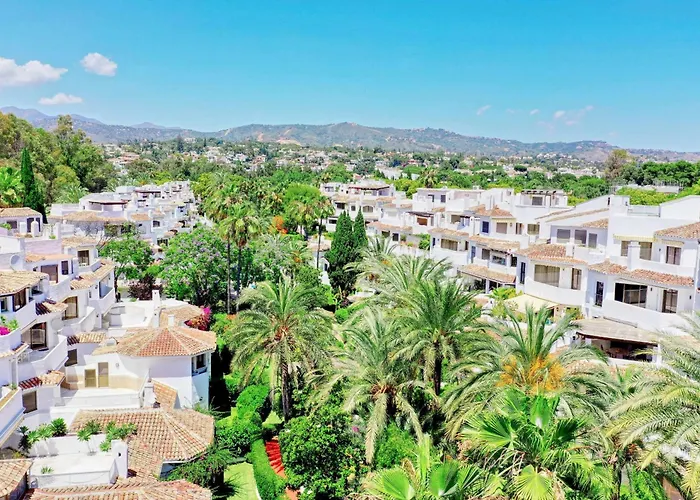 Apartment 1104 First Line Golden Pool Marbella