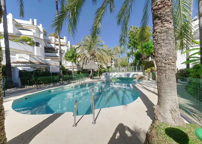 Appartement 1104 First Line Golden Pool *