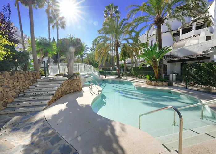 Appartement 1104 First Line Golden Pool