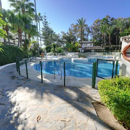 1104 First Line Golden Pool *